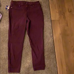 Maroon jeggings